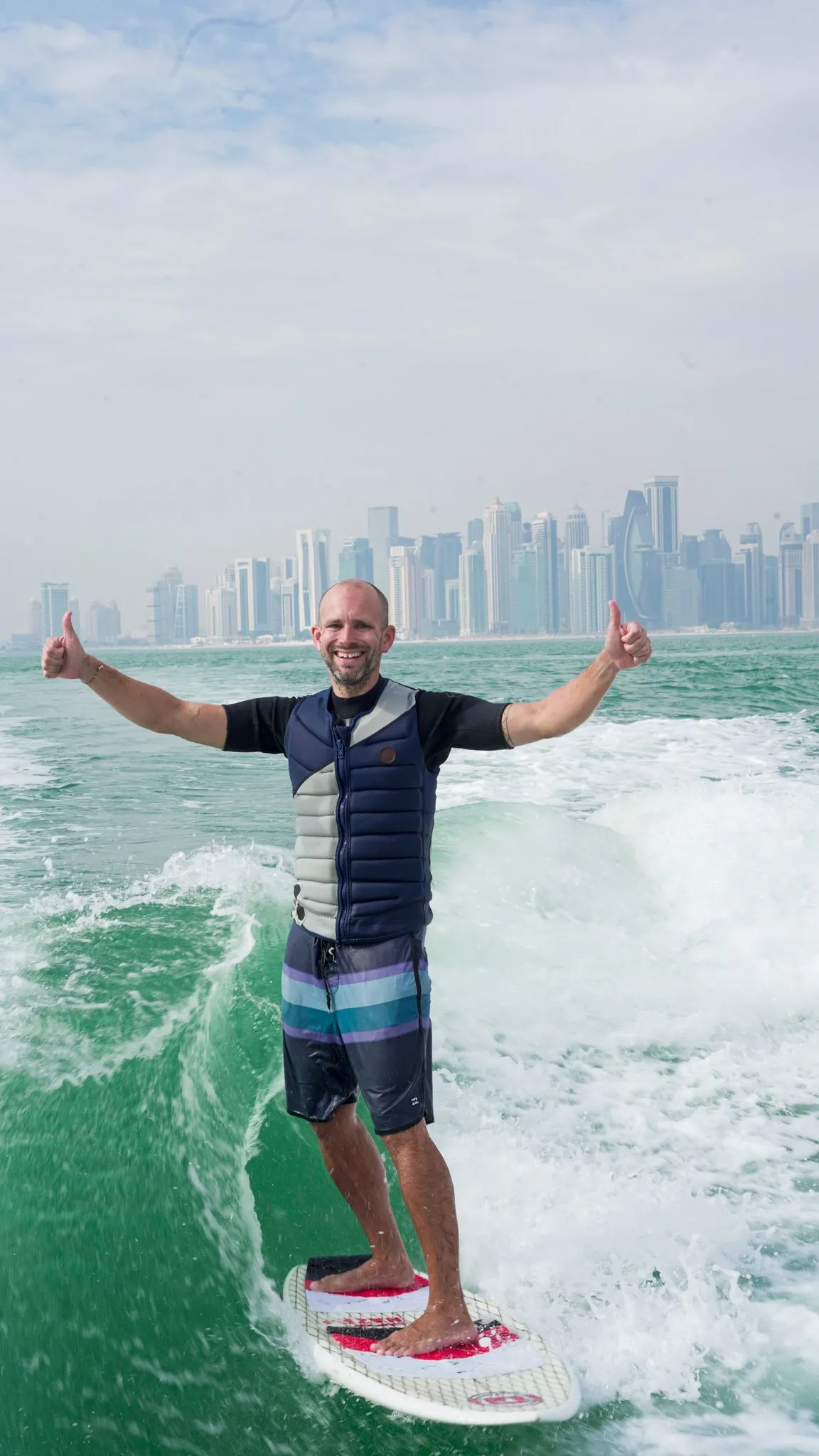 Wakesurfing/Wakeboarding
